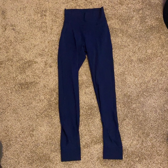 RARE blue mesh full length lululemon leggings - Picture 5 of 8